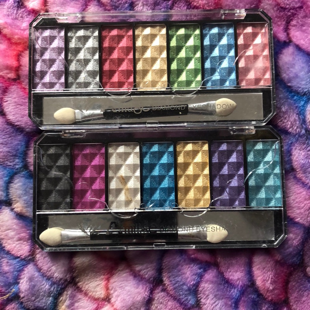 Eyeshadow makeup palettes